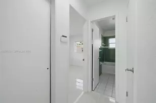 11000 NW 21st Ct, Miami, FL 33167 - Photo 29