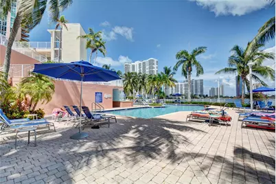3370 Hidden Bay Dr #815, Aventura, FL 33180 - Photo 11