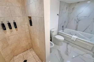 17375 Collins Ave, Sunny Isles Beach, FL 33160 - Photo 27