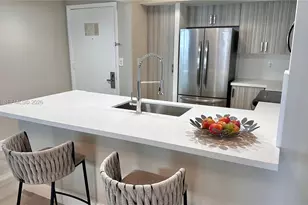 17375 Collins Ave, Sunny Isles Beach, FL 33160 - Photo 9