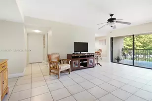 6305 Gage Pl, Miami Lakes, FL 33014 - Photo 5