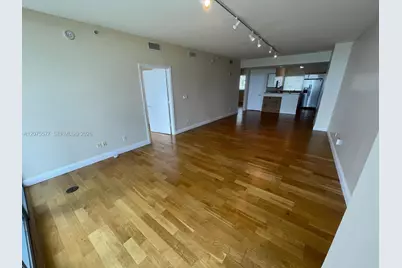 601 NE 36th St #1209, Miami, FL 33137 - Photo 5