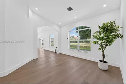 10641 SW 20th Ct, Miramar, FL 33025 - Photo 9