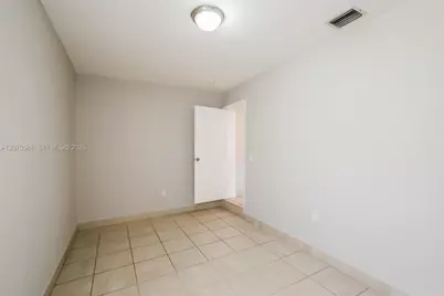 3321 NW 177th Ter, Miami Gardens, FL 33056 - Photo 11