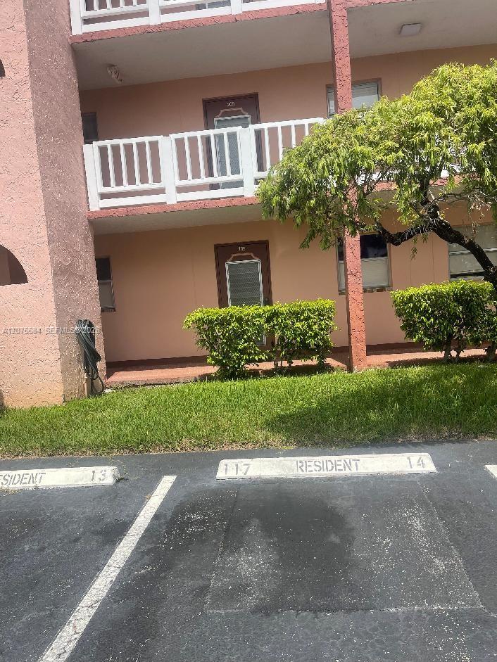 9400 Sunrise Lakes Blvd #105 - 9400 Sunrise Lakes Blvd #105, Sunrise, FL 33322 Luxury Property | Jose Angel Pina