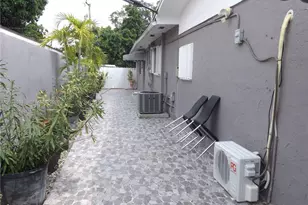 217 W 34th St, Hialeah, FL 33012 - Photo 25