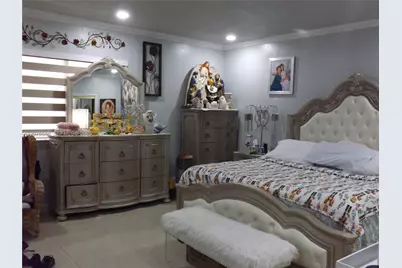 217 W 34th St, Hialeah, FL 33012 - Photo 13