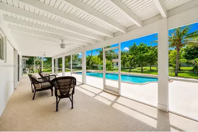 18465 SW 89th Ct, Cutler Bay, FL 33157 - Photo 5