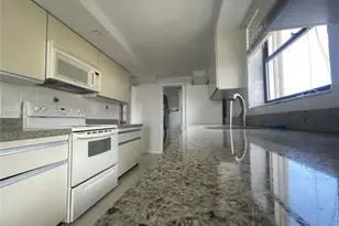 200 Golden Isles Dr, Hallandale Beach, FL 33009 - Photo 27