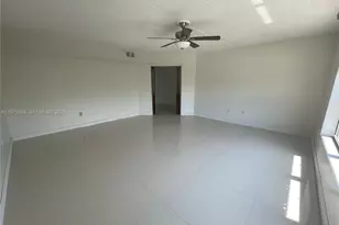 200 Golden Isles Dr, Hallandale Beach, FL 33009 - Photo 13