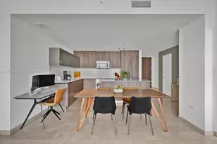 88 SW 7th St, Miami, FL 33130 - Photo 11