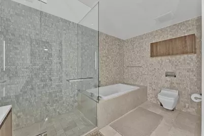 88 SW 7th St #2204, Miami, FL 33130 - Photo 17