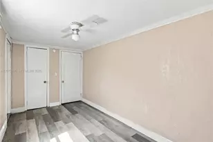 611 N Broadway, Lantana, FL 33462 - Photo 11