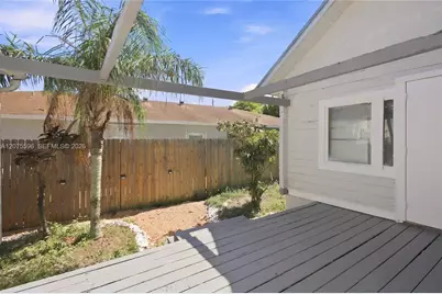 611 N Broadway, Lantana, FL 33462 - Photo 31