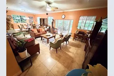 951 NE 115th St, Biscayne Park, FL 33161 - Photo 19