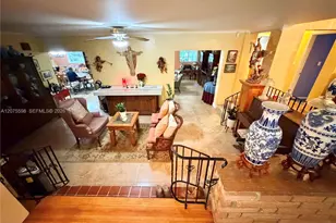 951 NE 115th St, Biscayne Park, FL 33161 - Photo 13