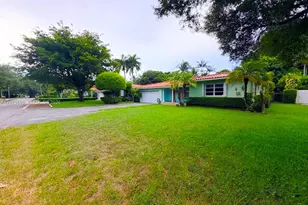 951 NE 115th St, Biscayne Park, FL 33161 - Photo 3