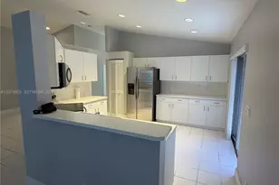1646 SW 148th Terrace, Pembroke Pines, FL 33027 - Photo 5