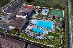 8945 NW 98th Ave, Doral, FL 33178 - Photo 7