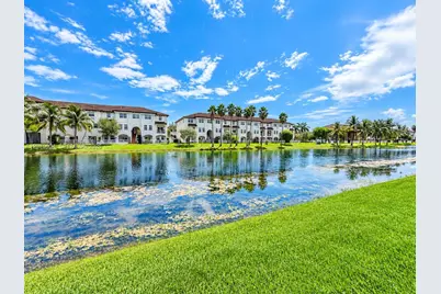 8945 NW 98th Ave, Doral, FL 33178 - Photo 9