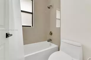 10204 NW 86th St, Doral, FL 33178 - Photo 57