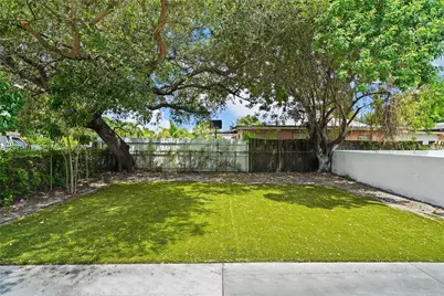 360 NW 179th Ter, Miami Gardens, FL 33169 - Photo 31
