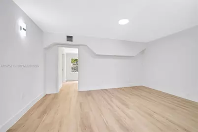 360 NW 179th Ter, Miami Gardens, FL 33169 - Photo 13