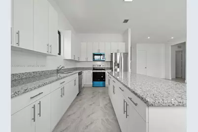 18911 SW 317th Ter, Homestead, FL 33030 - Photo 15