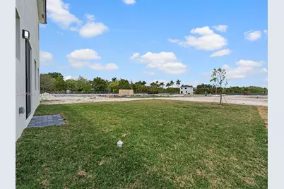 18911 SW 317th Ter, Homestead, FL 33030 - Photo 41