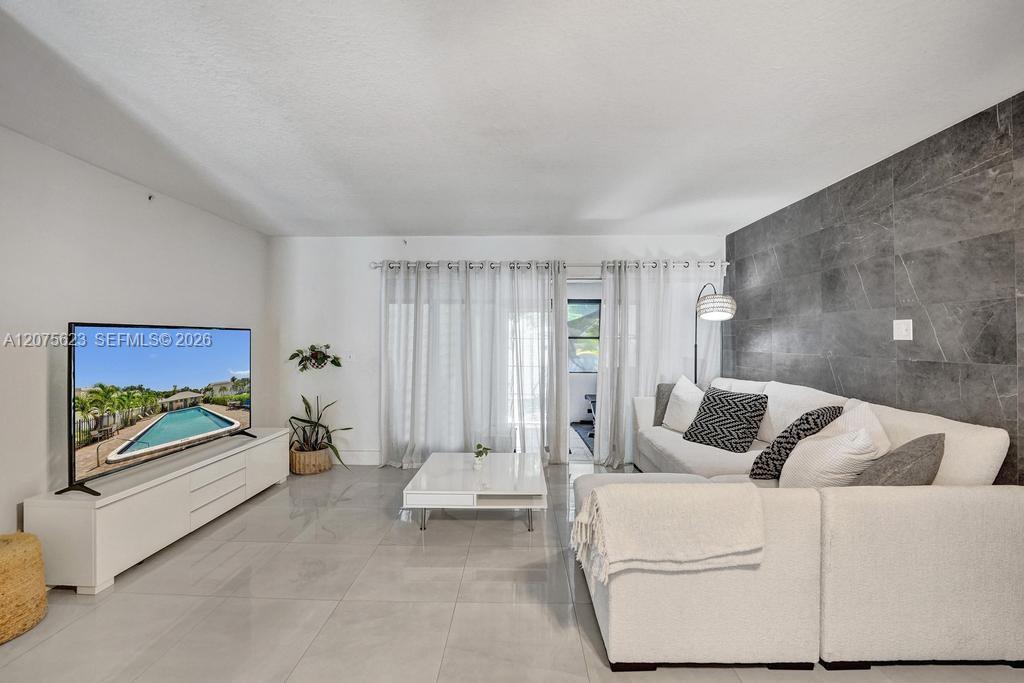 3000 NW 5th Terrace #112 - 3000 NW 5th Terrace #112, Pompano Beach, FL 33064 Luxury Property | Jose Angel Pina