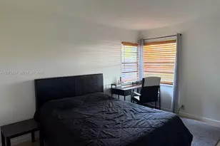 1470 Flamingo Ct, Pembroke Pines, FL 33026 - Photo 11