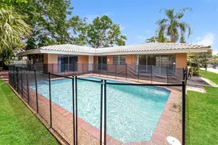 7518 NW 42nd Dr, Coral Springs, FL 33065 - Photo 17