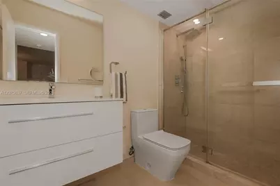 600 Three Islands Blvd #521, Hallandale Beach, FL 33009 - Photo 25