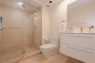 600 Three Islands Boulevard, Hallandale Beach, FL 33009 - Photo 21