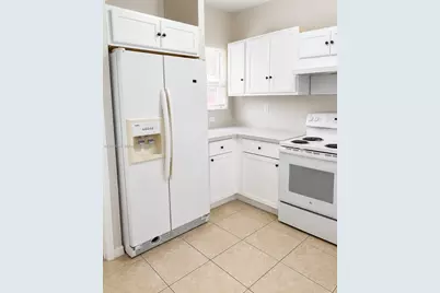 612 SW 11th St, Florida City, FL 33034 - Photo 5
