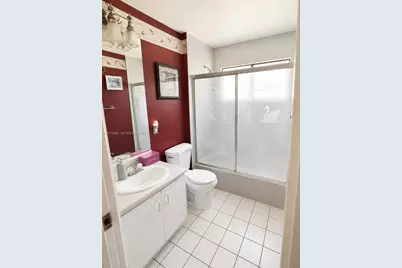 840 W Palm Run Dr, North Lauderdale, FL 33068 - Photo 9