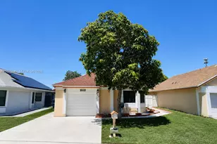 840 W Palm Run Dr, North Lauderdale, FL 33068 - Photo 1