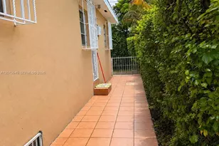 6488 SW 25th St, Miami, FL 33155 - Photo 5