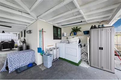 30 NW 56th Ct, Miami, FL 33126 - Photo 29