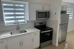 30 NW 56th Ct, Miami, FL 33126 - Photo 27