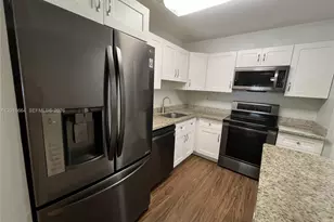 4354 NW 9th Ave, Deerfield Beach, FL 33064 - Photo 3