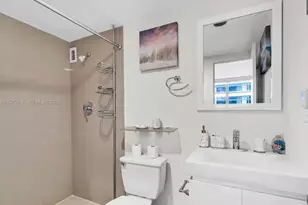 4001 S Ocean Dr, Hollywood, FL 33019 - Photo 9