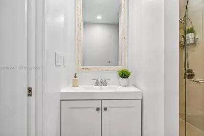 1446 Lenox Ave #5, Miami Beach, FL 33139 - Photo 15