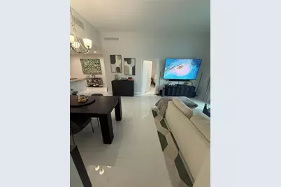 951 Brickell Ave #4105, Miami, FL 33131 - Photo 3