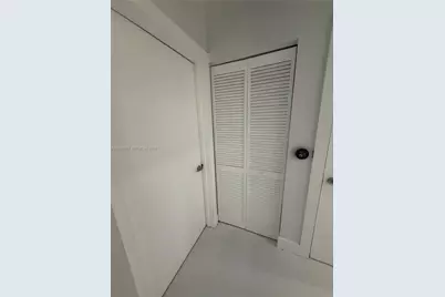 951 Brickell Ave #4105, Miami, FL 33131 - Photo 11