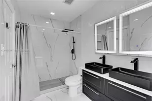 7031 SW 12th St, Pembroke Pines, FL 33023 - Photo 11