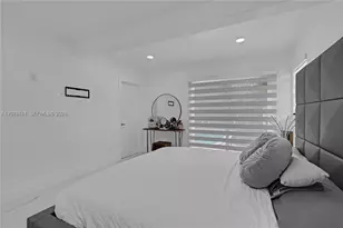 7031 SW 12th St, Pembroke Pines, FL 33023 - Photo 13