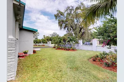 88 NW 85th St #1, Miami, FL 33150 - Photo 21