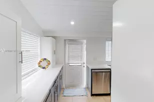88 NW 85th St, Miami, FL 33150 - Photo 9