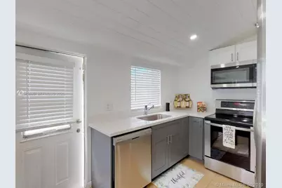 88 NW 85th St #1, Miami, FL 33150 - Photo 11